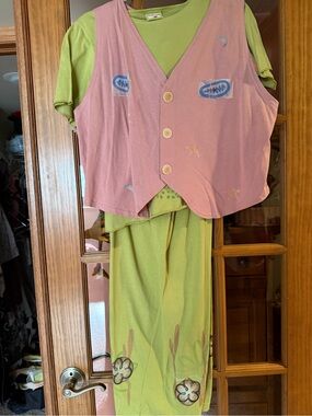 Blue Fish Pink Vest with Green pant set